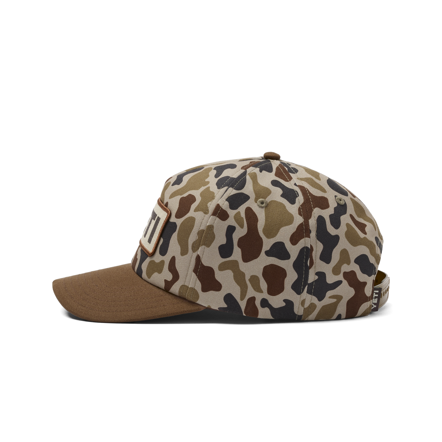YETI® Wetlands Camo Logo Badge Mid Pro フラットブリム キャップ