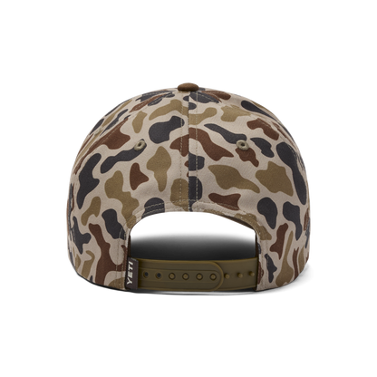 YETI® Wetlands Camo Logo Badge Mid Pro フラットブリム キャップ