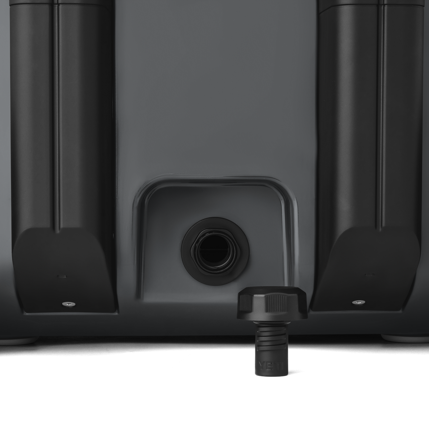Roadie® 32ホイール付きクーラー