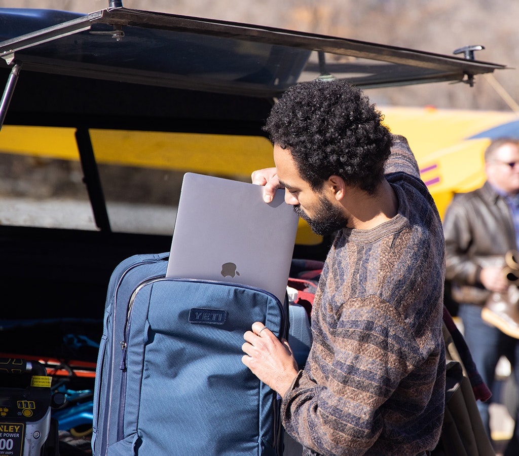 YETI Crossroads® 35 L / 22" Luggage
