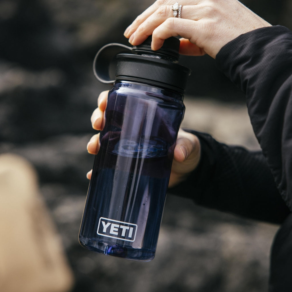 YETI Yonder 600ml ウォーターボトル クリア 食洗機対応 YETI Yonder™ 20oz（600mL）ウォーターボトル – YETIジャパン合同会社
