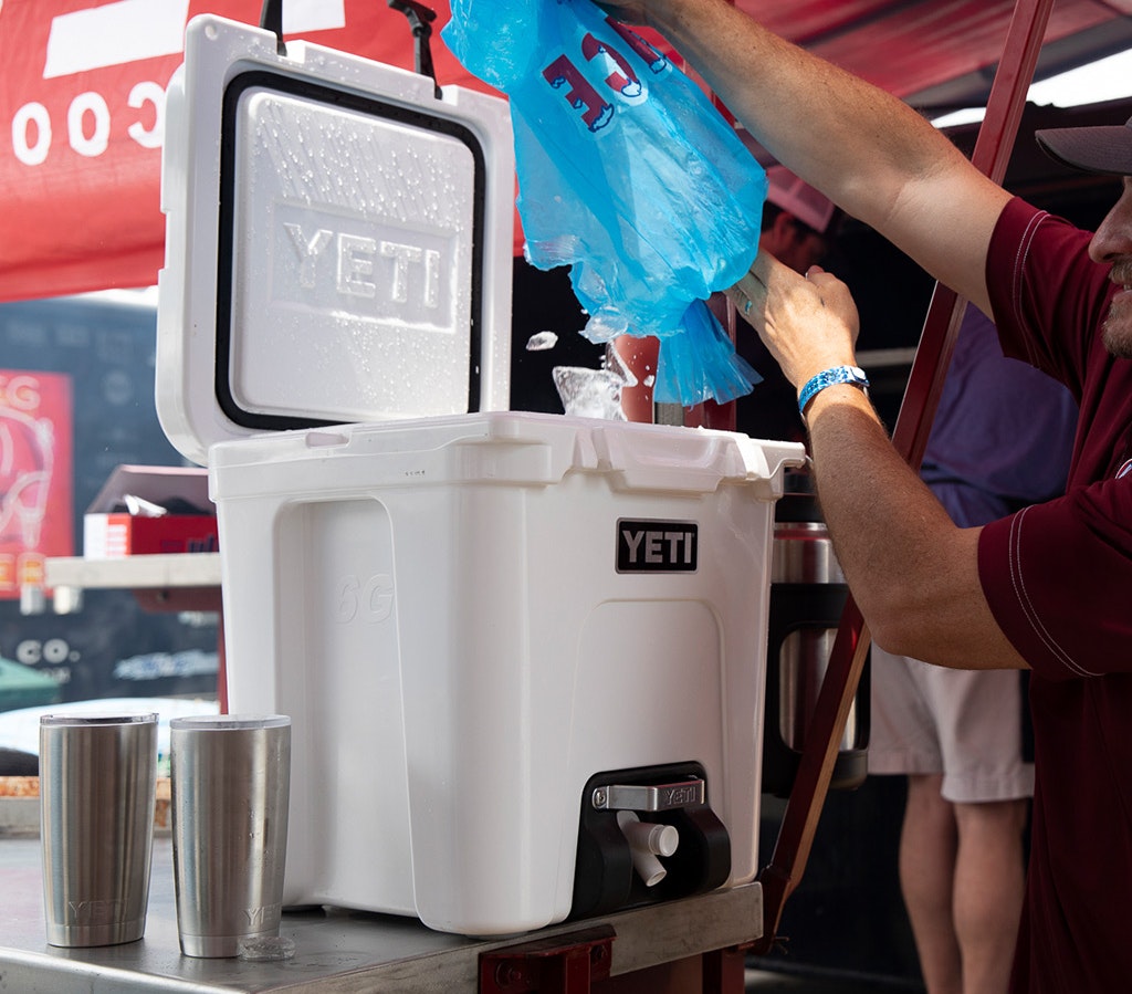 YETI Silo 22.7Lウォータークーラー – YETIジャパン合同会社