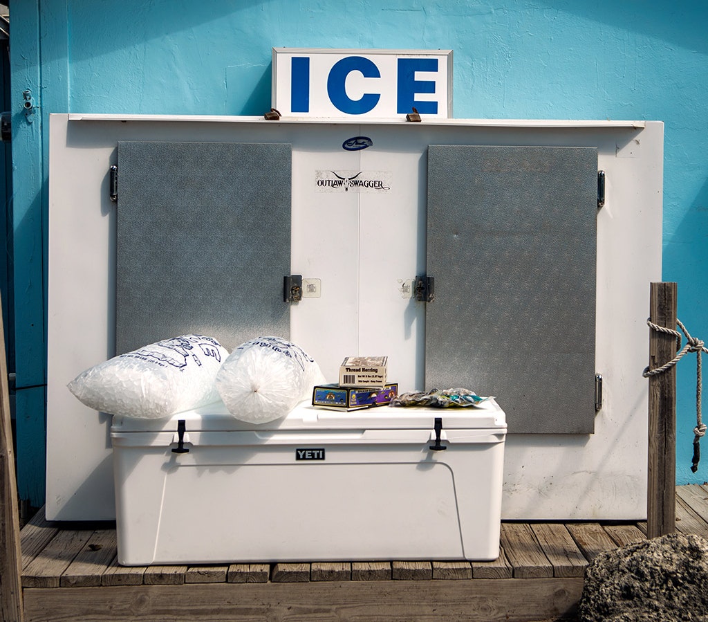 YETI Tundra® 250 Cool Box